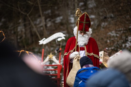 Nikolo am Adventmarkt